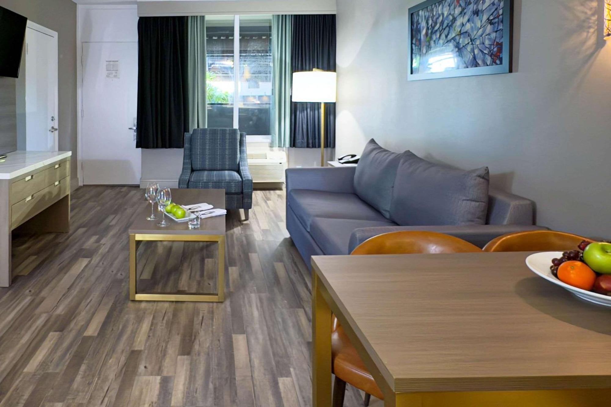 Radisson Hotel Montreal Airport Eksteriør bilde